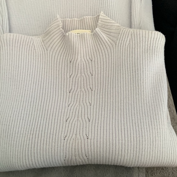 ARA short sleeve mock top size 10 - Picture 5 of 5